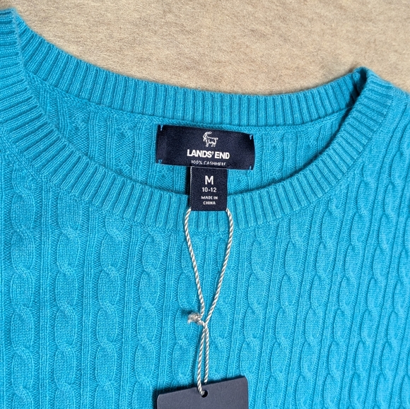 *NWT* Lands' End Cashmere Women's Blue Teal Cable Knit Sweater Size Medium - Picture 2 of 7